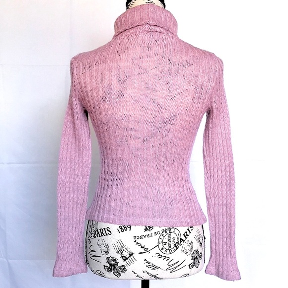 🎉HP🎉F21 Pink Turtle neck - Picture 3 of 3